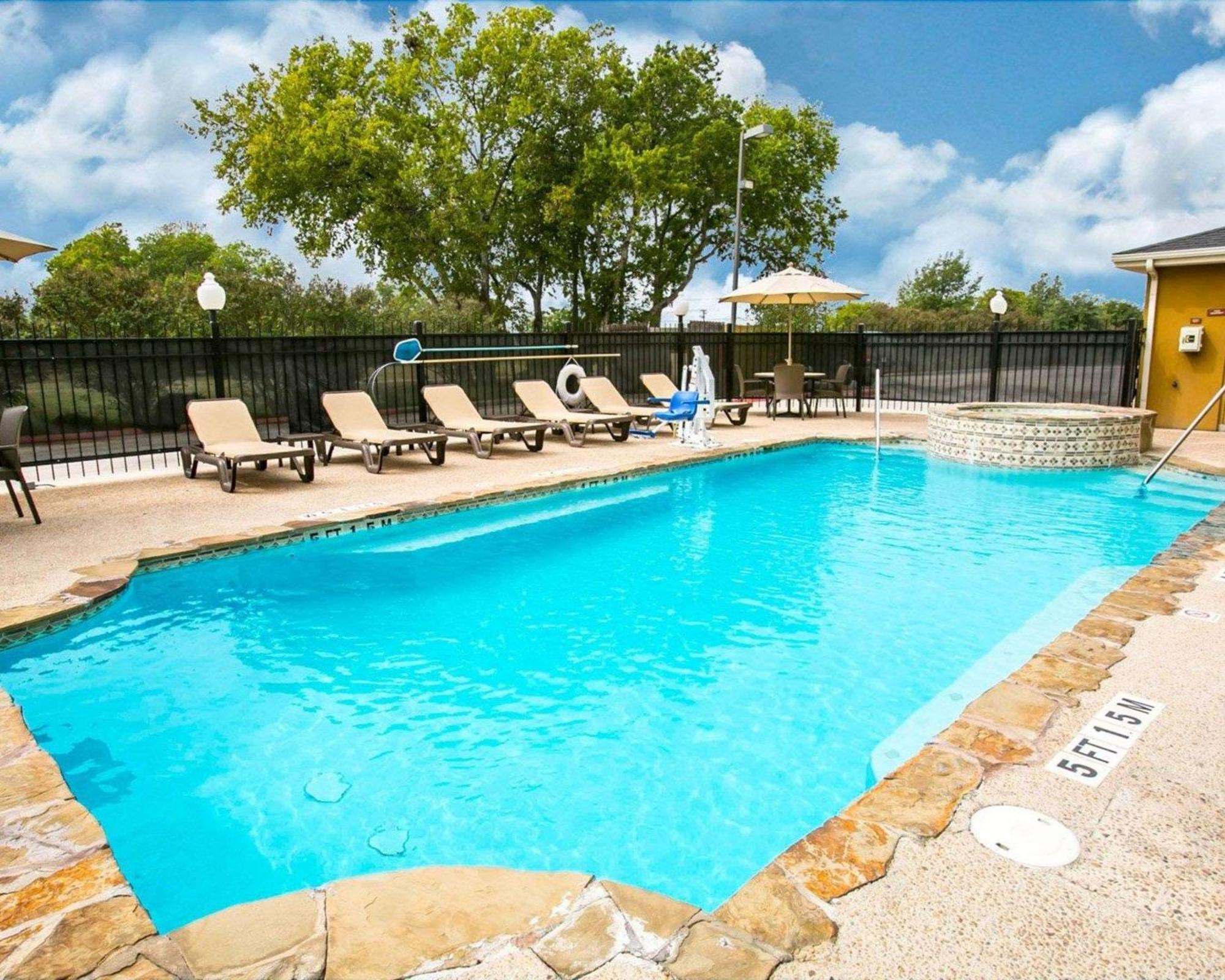 Sleep Inn & Suites New Braunfels Bagian luar foto