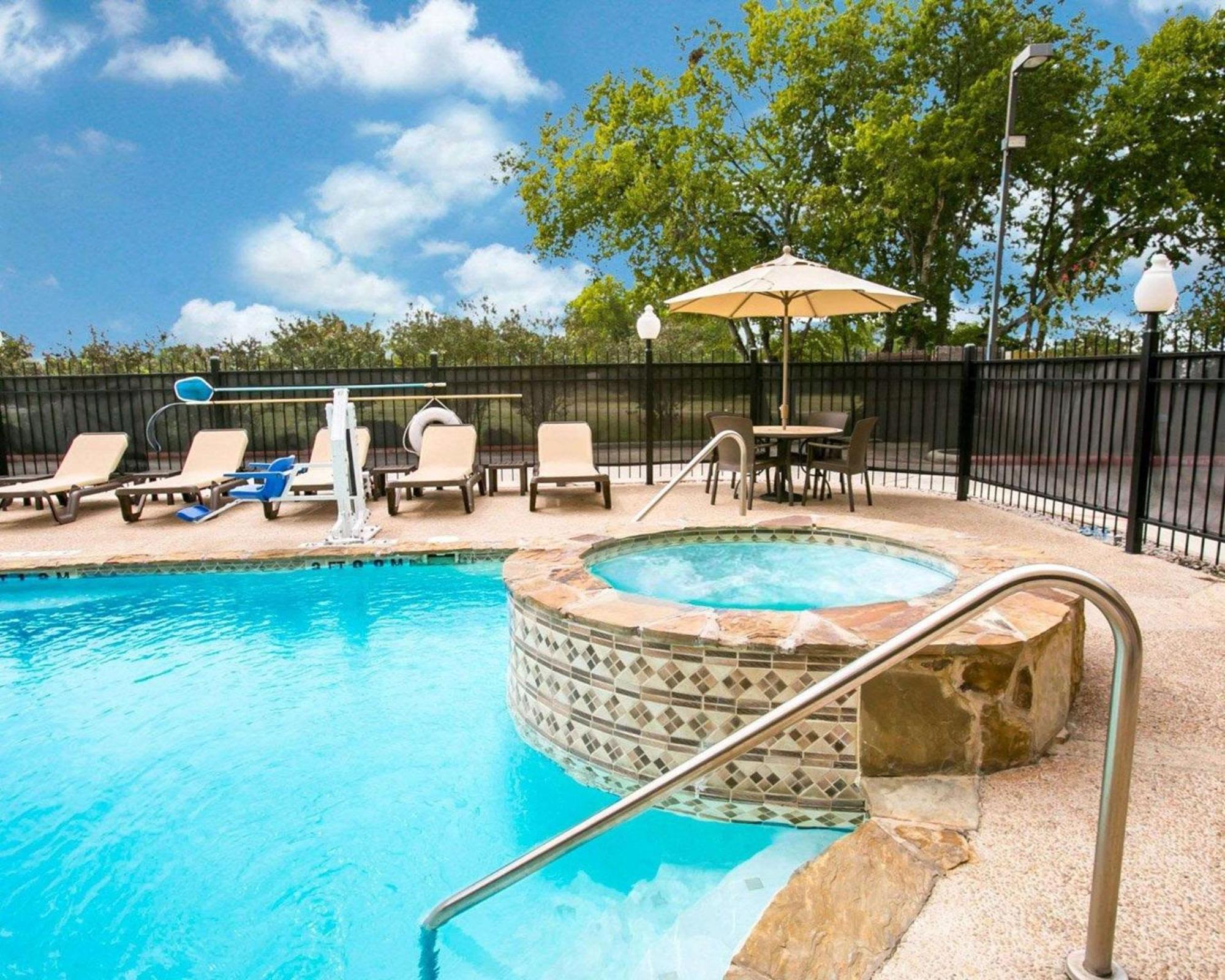 Sleep Inn & Suites New Braunfels Bagian luar foto